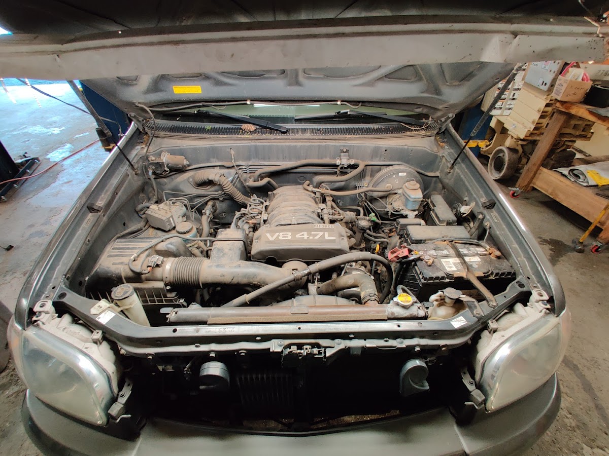 Open engine bay during diagnostics
